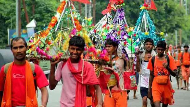 कांवड़ यात्रियों से टकराई दूसरे समुदाय के व्यक्ति की बाइक, आक्रोशित भीड़ ने की तोड़फोड़ और पिटाई