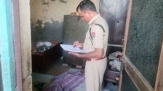 हरियाणा के बवानीखेड़ा पत्नी की गला घोंटकर और करंट लगाकर हत्या का आरोप, पति फरार
