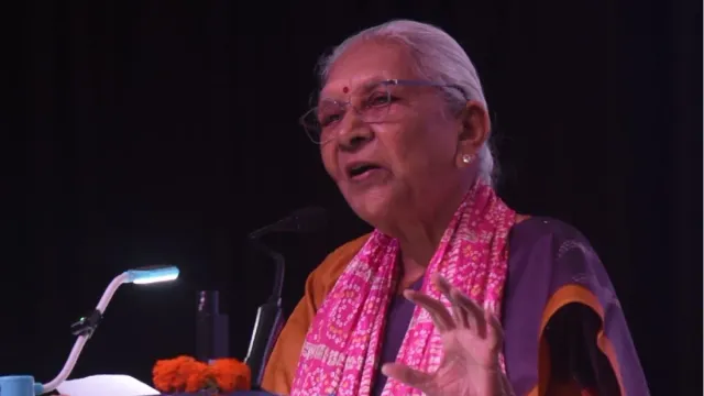 'एस्मा लगाया, फिर गुजरात में कभी नहीं हुआ आंदोलन...'; जंतर-मंतर प्रदर्शन पर बोलीं राज्यपाल आनंदीबेन पटेल