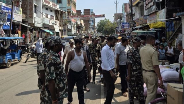 नालंदा के एकंगरसराय को जाम से मिलेगी मुक्ति: आज से लागू होगी नई यातायात व्यवस्था, 50-50 मीटर दायरा नो पार्किंग जोन
