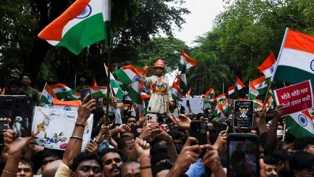 विचार: अराजकता को उचित ठहराने की कोशिश