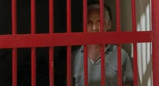 पुलिस की गिरफ्त में आरोपी। जागरण
