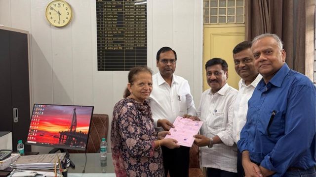 नोएडा के द फारेस्ट स्पा में 10 साल बाद पहली रजिस्ट्री, खरीदारों की खुशी का ठिकाना नहीं
