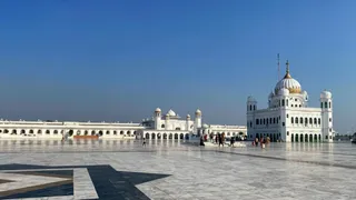 पाकिस्तान स्थित गुरुद्वारा श्री करतारपुर साहिब।
