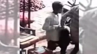 सीसीटीवी में कैश लेकर भागता बच्चा।