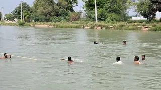 नरवाना में सिरसा ब्रांच नहर में डूबा 17 वर्षीय छात्र वरुण, तलाश जारी।