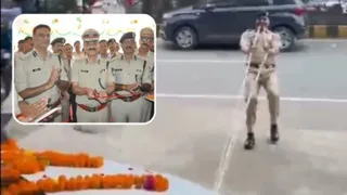 आरक्षक ने दांतों से खींची आईजी की कार, (इनसेट- आईजी ने नए कार्यालय का किया लोकार्पण)