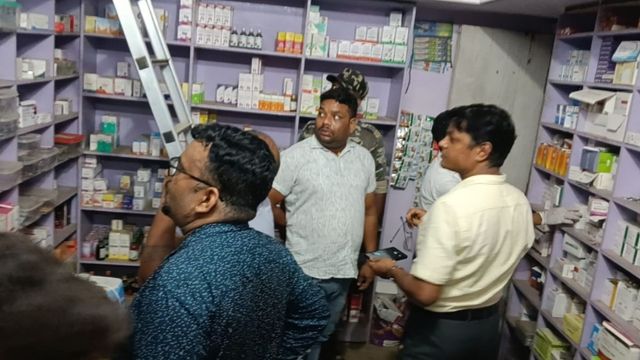 झारखंड: अवैध गर्भपात की सूचना पर क्लीनिक में 3 घंटे छापेमारी, कचरे में मिला था बच्चे का अंग