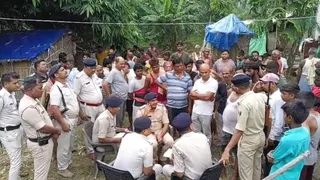 हत्या के बाद घटनास्थल पर पहुंची पुलिस। जागरण