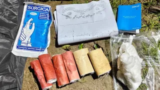 हिजबुल-लश्कर के ठिकाने का भंडाफोड़। फोटो जागरण