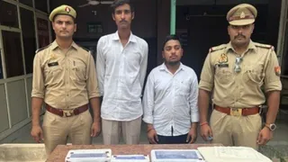 फर्जी पुलिस अधिकारी बनने वाले आरोपित और कार्यालय