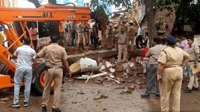 चंडीगढ़ में 50 वर्ष पुरानी इमारत क्यों ढही? तकनीकी जांच रिपोर्ट में खुलासा; दो कारोबारियों की मौत मामले में आगे बढ़ेगी कार्रवाई
