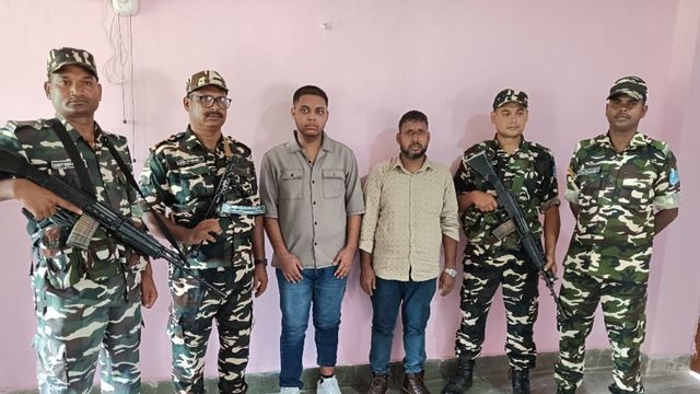 भारत-नेपाल सीमा पर 2 बांग्लादेशी नागरिक गिरफ्तार, बिना पासपोर्ट-वीजा के कर रहे थे प्रवेश
