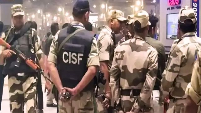 CISF जवानों-अधिकारियों को बड़ी राहत, बंद जोखिम भत्ता फिर से होगा शुरू
