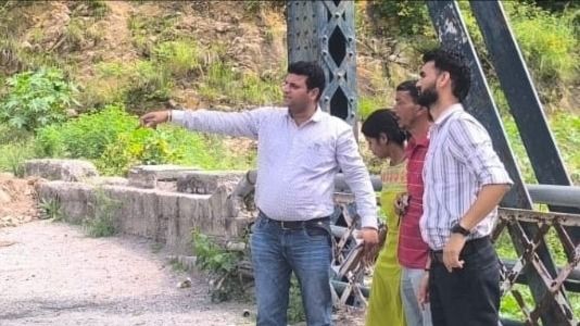 ब्रितानी दौर में उड़द की दाल व चूने के गारे से भरी गई थी नींव, गरमपानी के पुल का भविष्य तय करेगा PWD

