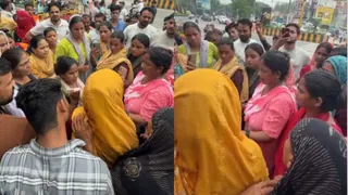 गुस्साए ग्रामीणों ने जाम लगाकर विरोध प्रदर्शन किया।