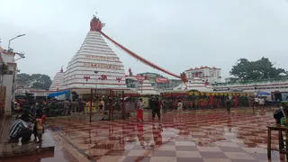सावन की पहली सोमवारी पर श्रद्धालुओं की भीड़। जागरण