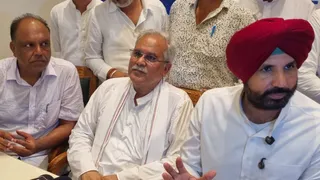 बठिंडा पहुंचे प्रदेश प्रभारी भुपेश बघेल व कांग्रेस पंजाब प्रधान अमरिंदर सिंह राजा वड़िंग।