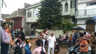 जगन्नाथपुर थाना क्षेत्र के शिवमंदिर टोला में दो पक्षों के बीच लाठी-डंडे और धारदार हथियार चलने से पांच लोग घायल हो गए।