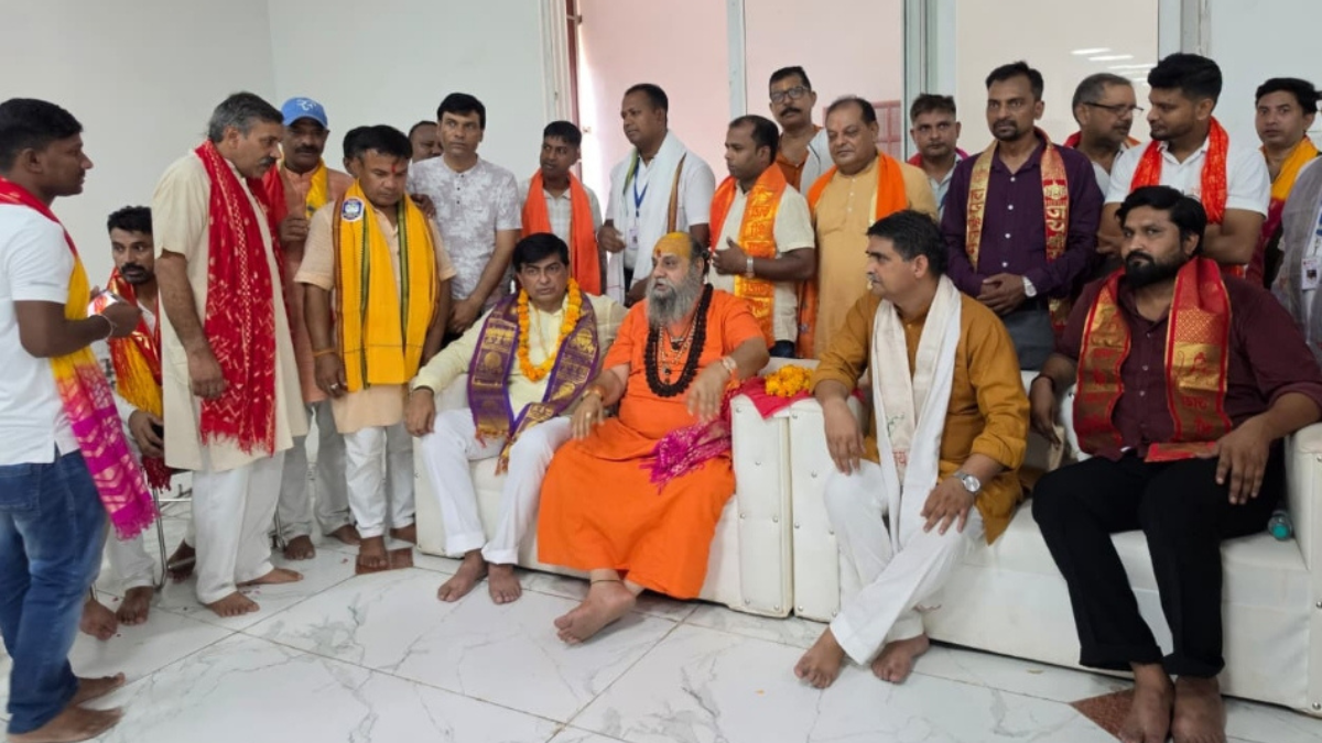 दूधेश्वर नाथ मंदिर में कांवड़ मेले की तैयारियां पूरी, शिवभक्तों के लिए भोजन से एंबुलेंस तक की व्यवस्था