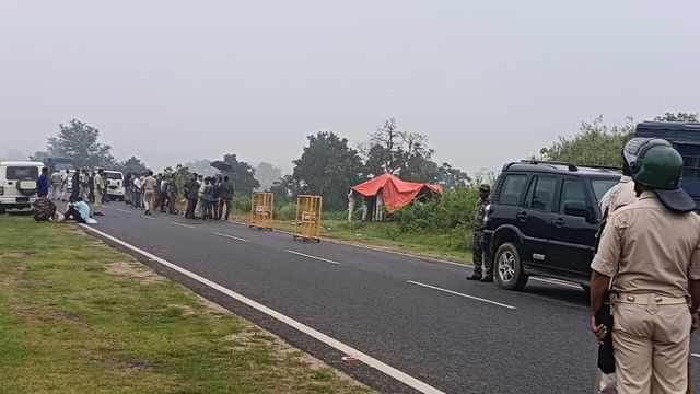 जामताड़ा एनकाउंटर : 8 घंटे बाद घटनास्थल से उठाया गया गैंगस्टर सुजीत सिन्हा का शव, FSL टीम ने की फॉरेंसिक जांच