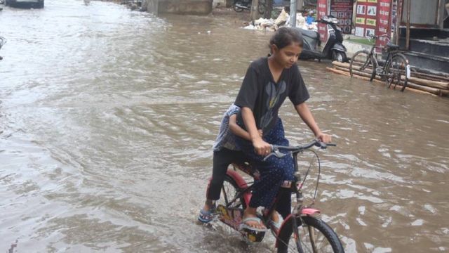 जम्मू में अगले 6 दिन बदलेगा मौसम का मिजाज, बारिश और भूस्खलन की चेतावनी
