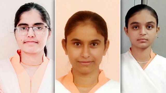 MJPRU Convocation: अमरोहा की बेटियों ने मारी बाजी, अंजलि‍, प्रियांशी और भव्या को मिला स्वर्ण पदक
