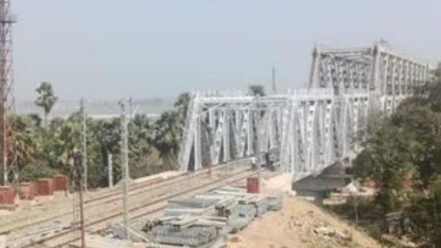 नए मोकामा रेल पुल पर NI कार्य से 20 सितंबर से रेल ब्लॉक; रद रहेंगी दर्जनों एक्सप्रेस व पैसेंजर ट्रेनें, ल‍िस्‍ट जारी
