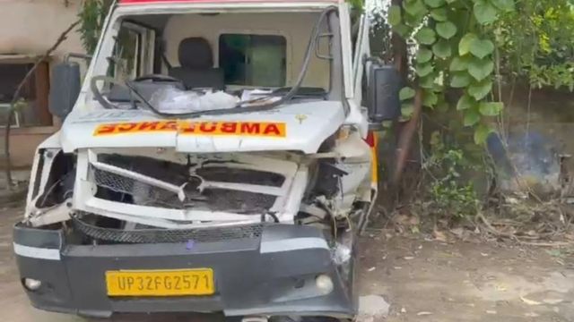 गाजियाबाद में कांवड़ ट्रॉली से टक्कर के बाद कांवड़ियों ने ड्राइवर को पीटा, 50 मिनट तक फंसी रही एंबुलेंस 
