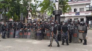 पुलिस फायरिंग में घायल एक और व्यक्ति की मौत