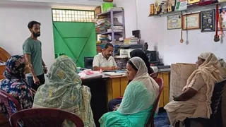 राशन कार्ड के लिए जातीय प्रमाणपत्र की अनिवार्यता बनी विवाहित महिलाओं की परेशानी
