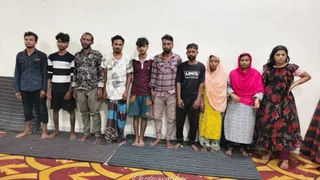 ग्वालियर में पुलिस हिरासत में अवैध रूप से रह रहे संदिग्ध बांग्लादेशी। (सौजन्य: पुलिस)