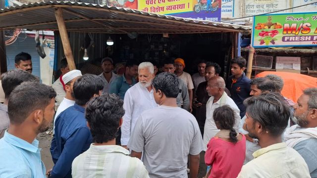 बेगूसराय की फल मंडी में मिला अधेड़ कामगार का शव; करंट से मौत की आशंका, पुलिस कर रही जांच-पड़ताल