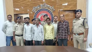 पुलिस ने चार आरोपितों को गिरफ्तार किया।