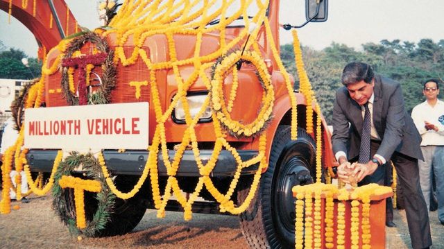 इंडस्ट्रियल कैपिटल से स्मार्ट मैन्युफैक्चरिंग तक: जानिए जमशेदपुर में कैसे रचा गया टाटा मोटर्स का इतिहास