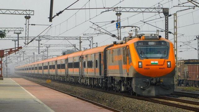 बंडामुंडा-राउरकेला 5वीं लाइन का काम शुरू: 44 ट्रेनें रद, राजधानी और उत्कल डायवर्ट
