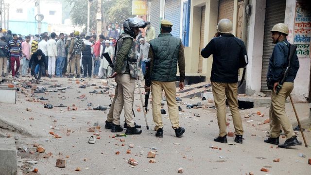 संभल हिंसा: ड्रोन-वीडियो फुटेज ने क‍िया खुलासा, जानें पुलिस ने कब, किस हथियार से चलाए कितने राउंड

