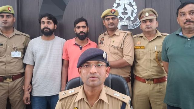 लखनऊ: दुबई से तस्करी कर लाया 30 लाख के सोने का पाउडर, एयरपोर्ट पर हुआ चोरी; दो गिरफ्तार