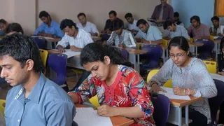 केंद्र सरकार ने सुप्रीम कोर्ट को बताया, नीट पेपर लीक रोकने को किए बड़े बदलाव
