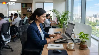 ऑफिस डेस्क पर मनी प्लांट: करियर में तरक्की के लिए वास्तु के महत्वपूर्ण नियम (Picture Credit: AI Generated)