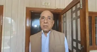 मंदिर निर्माण समिति के अध्यक्ष नृपेंद्र मिश्र। जागरण