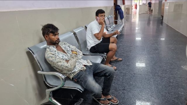 बेगूसराय में सुल्तानगंज जा रहे कांवड़ियों को ट्रक ने रौंदा, टेंपो चालक की मौत; कई श्रद्धालु घायल
