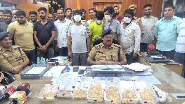 यमुना एक्सप्रेसवे पर 1.28 करोड़ की जेवरात लूट का खुलासा, बहनोई का कर्ज चुकाने को सगे भाइयों ने रची थी साजिश

