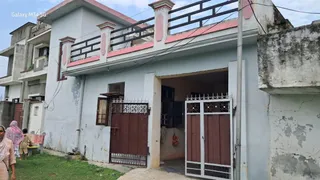 पठानकोट का घर, जिस पर हुई फायरिंग।