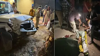 ओल्ड दिल्ली रोड पर श्याम स्वीट्स के पास एक थार चालक ने तेज रफ्तार में चलाते हुए बाइक सवार दो डिलीवरी बॉय को टक्कर मार दी।