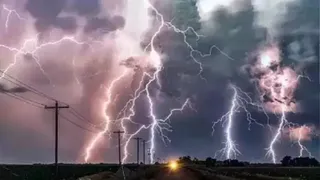 उम्र भर साथ निभाया, अब मौत भी एक साथ आई; आसमानी बिजली ने ली दंपती की जान