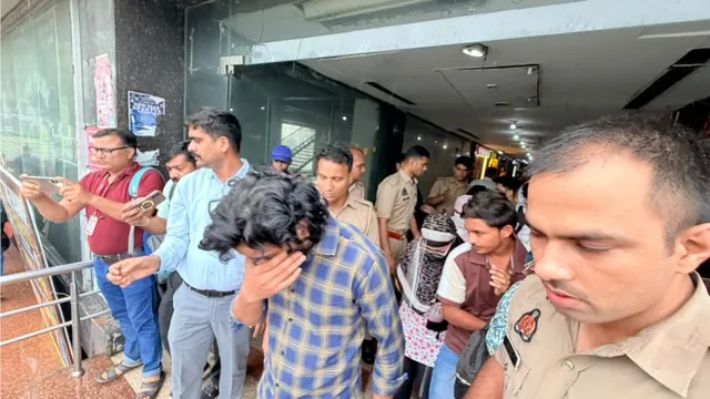 मॉल में घंटों के हिसाब से केबिन, आगरा में सदर बाजार का नंद प्लाजा होगा सील, सात पर मुकदमा दर्ज