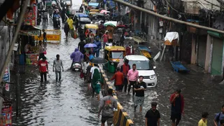 दिल्ली में बारिश के दौरान जलभराव के ऐसे हालत बनते हैं। फोटो: जागरण