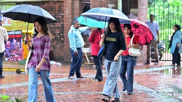 दिल्ली में झमाझम बारिश से लुढ़का पारा, 6 अगस्त बना इस साल अगस्त का सबसे ठंडा दिन