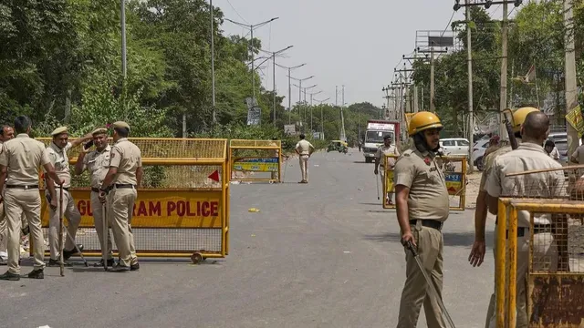 4 दिन में 1253 अपराधी गिरफ्तार... 15 अगस्त से पहले एक्शन में हरियाणा पुलिस; बदमाशों के खिलाफ ताबड़तोड़ कार्रवाई
